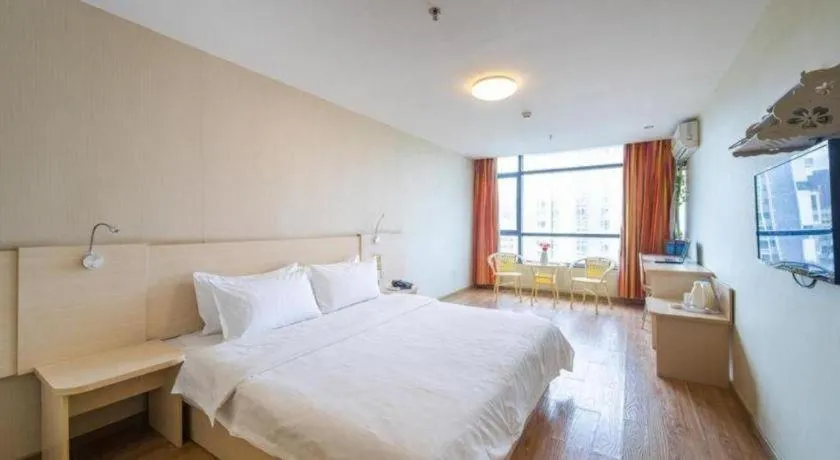 Bed in 7 Days Inn Huizhou Daya Bay Wanda Plaza