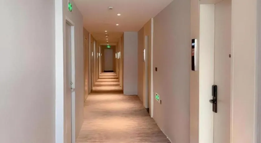 Gya Hotel Shanghai Long Distance Passenger Terminal Station