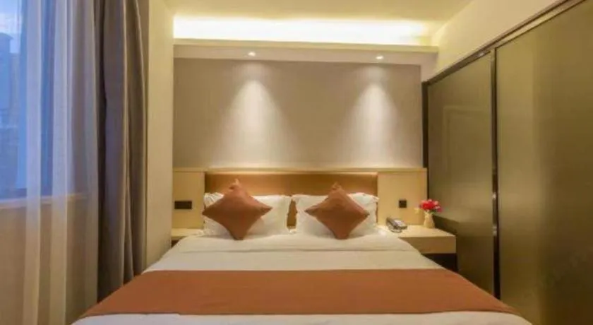 Bed in Gya Hotel Shanghai Long Distance Passenger Terminal Station