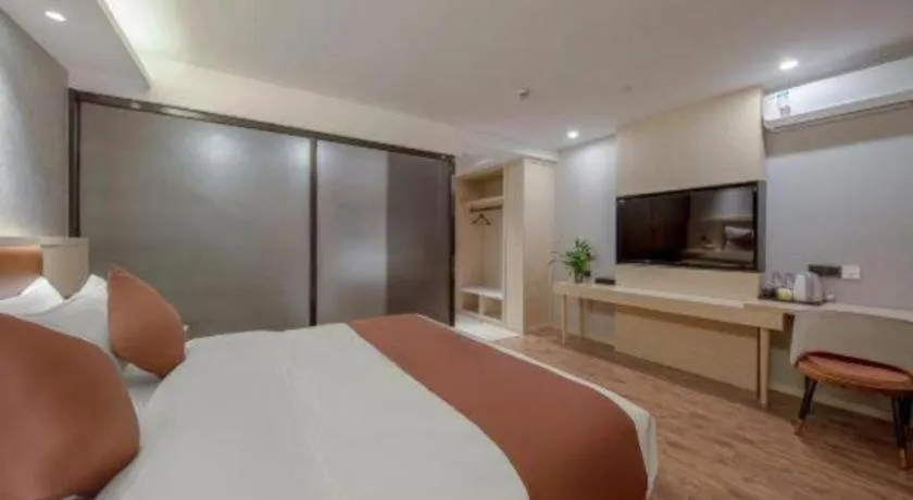 Bed in Gya Hotel Shanghai Long Distance Passenger Terminal Station