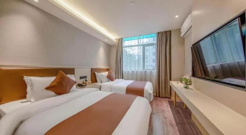 Bed in Gya Hotel Shanghai Long Distance Passenger Terminal Station