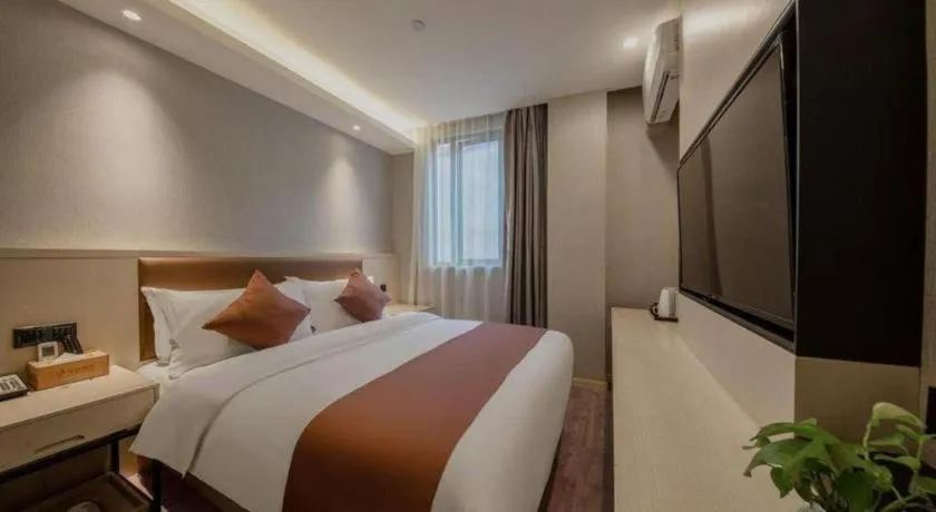 Bed in Gya Hotel Shanghai Long Distance Passenger Terminal Station