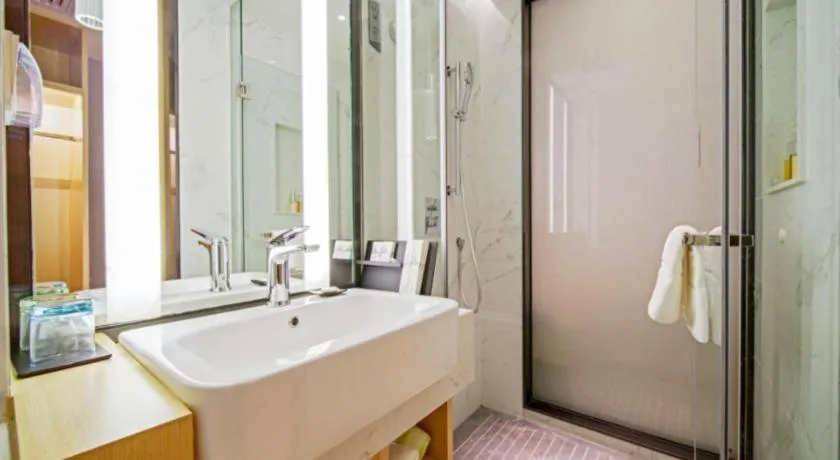 Borrman Hotel Zhaoqing Sihui Tianguangxu Jade City