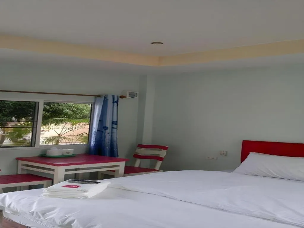 Bed in Wattana Hill Resort