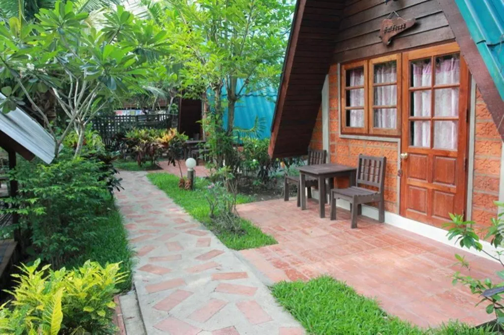 Banmaihom Resort Amphawa