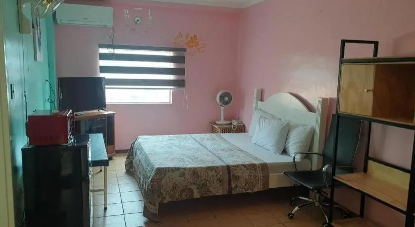 Bed in Walk Around Hotel