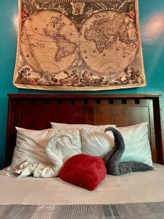 Bed in Walk Around Hotel