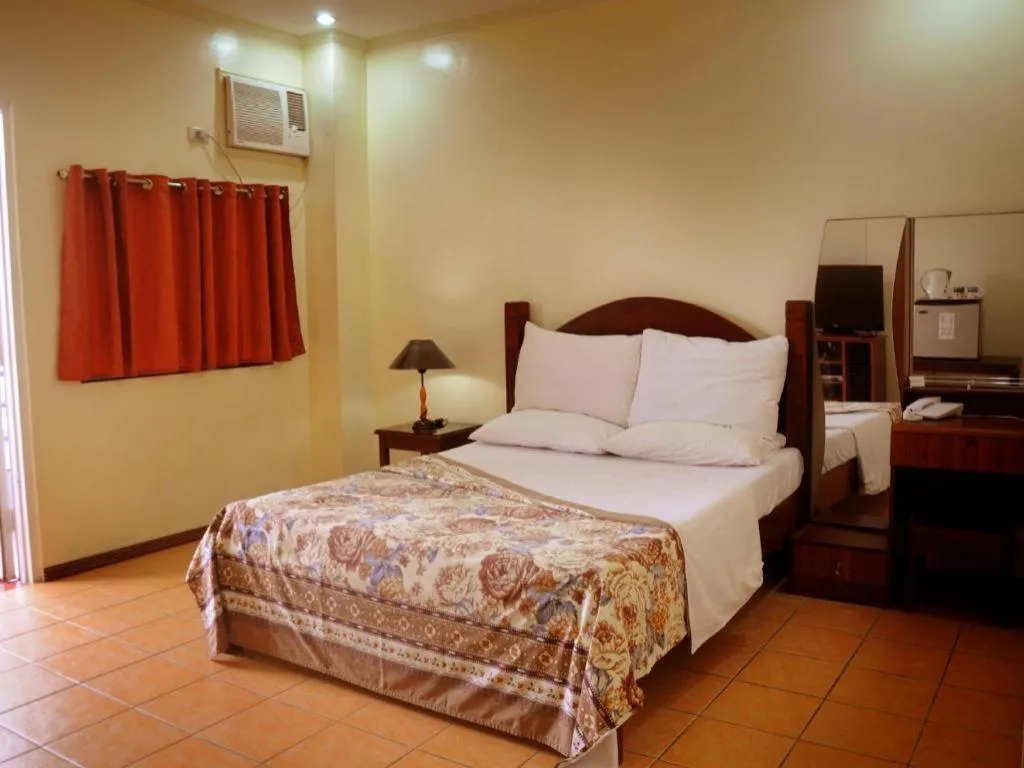 Bed in Walk Around Hotel