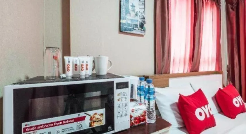 OYO 826 Cozy Rooms