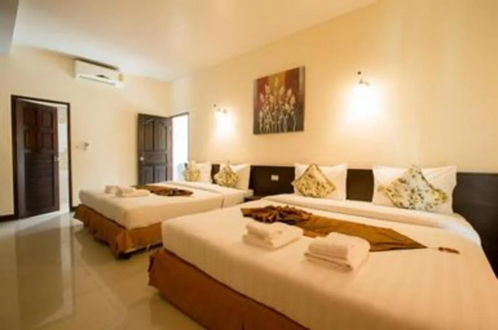 Bed in Kiang Talay Resort