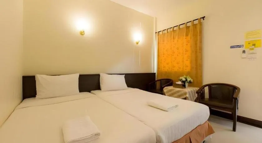 Bed in Kiang Talay Resort