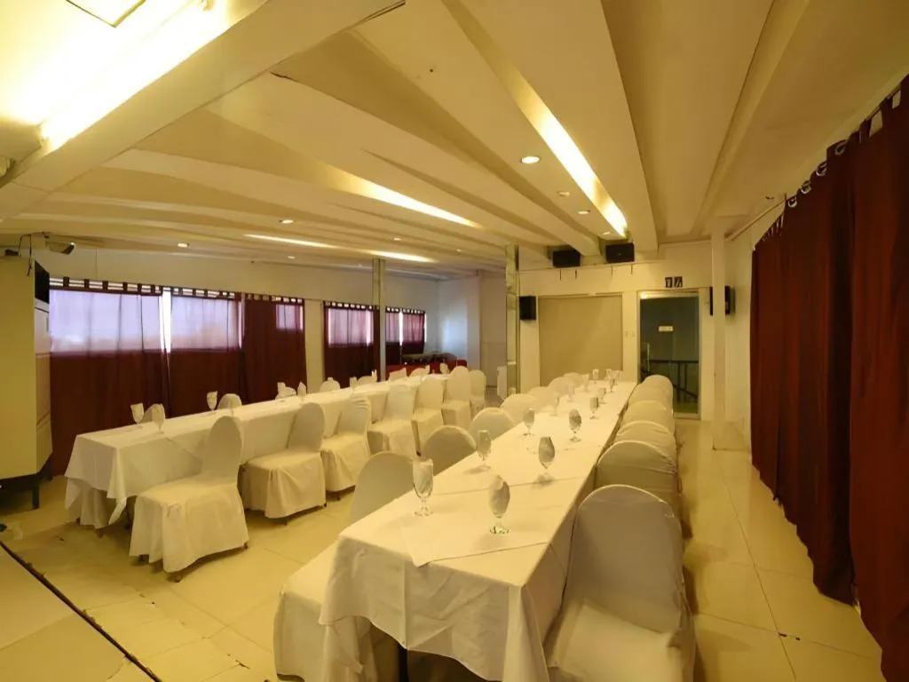 Marcian Business Hotel