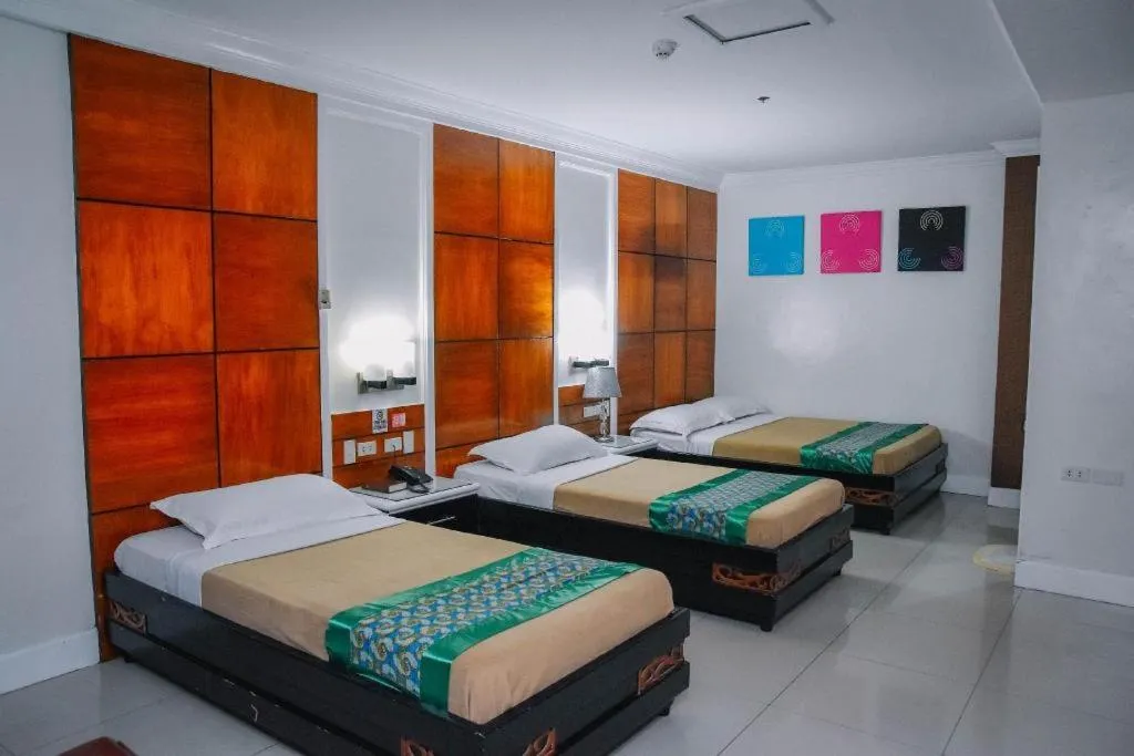 Bed in Marcian Business Hotel