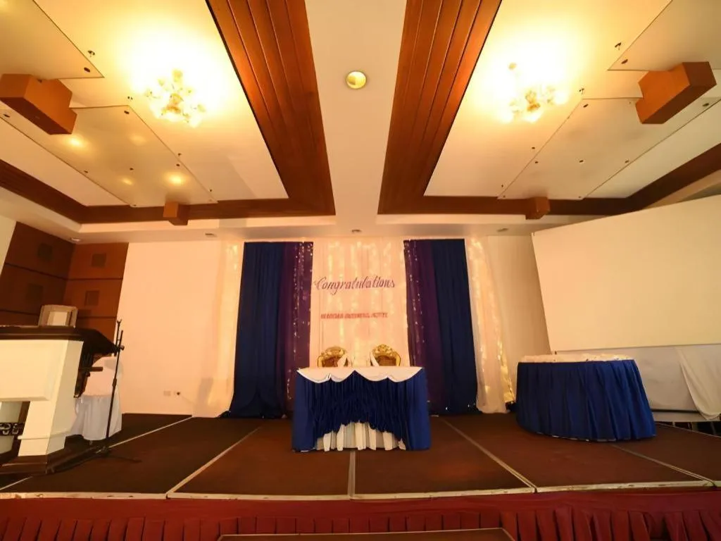 Marcian Business Hotel