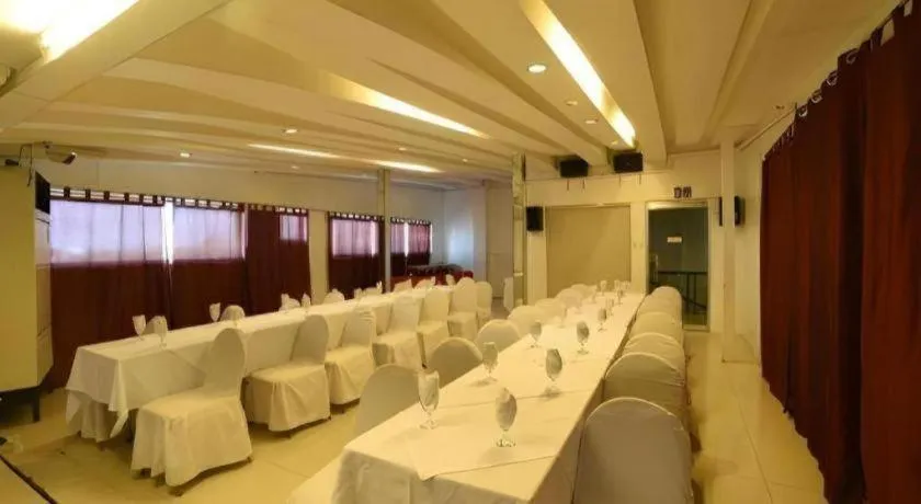 Marcian Business Hotel
