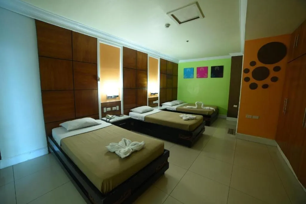 Bed in Marcian Business Hotel