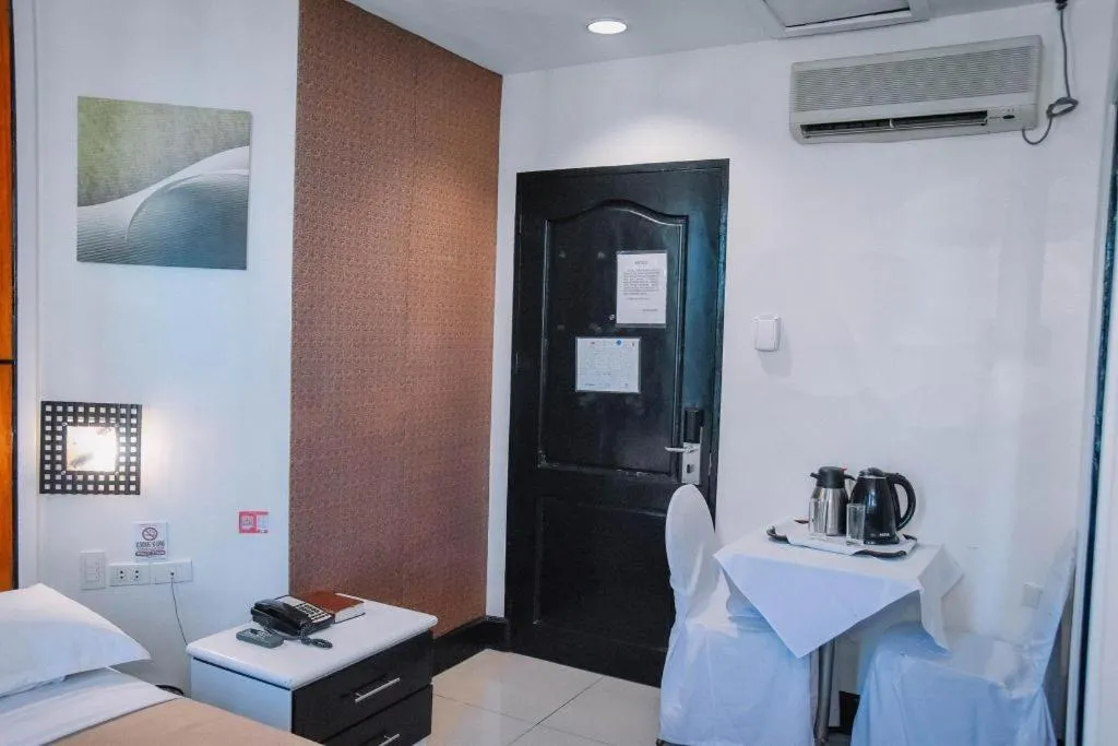 Bed in Marcian Business Hotel