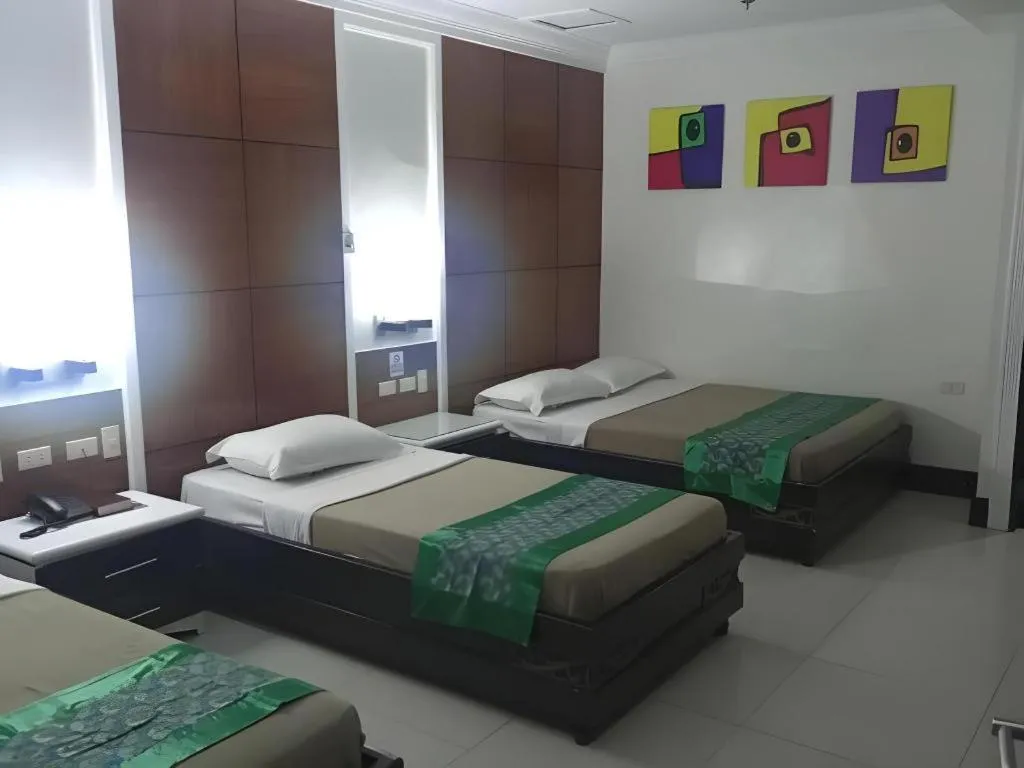 Bed in Marcian Business Hotel