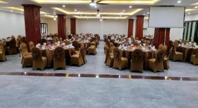 Hon Ngu Hotel Cua Lo Beach