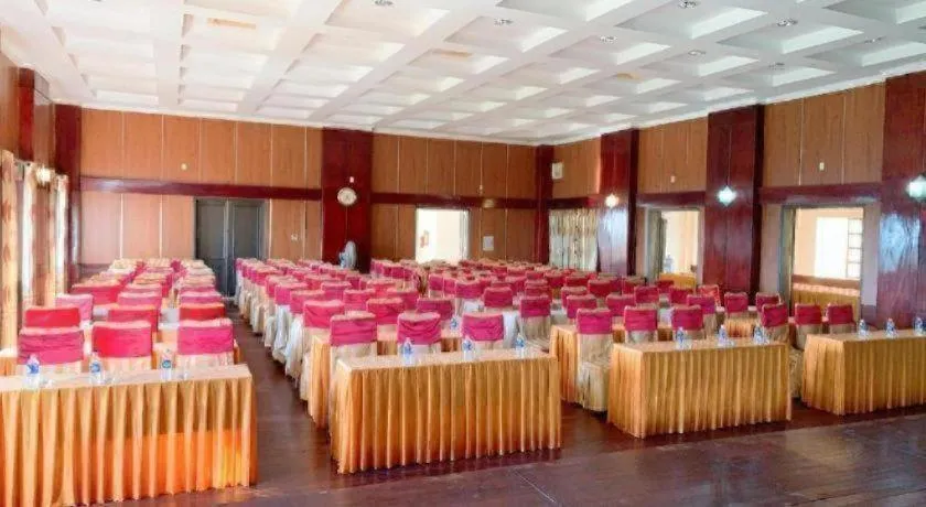 Hon Ngu Hotel Cua Lo Beach