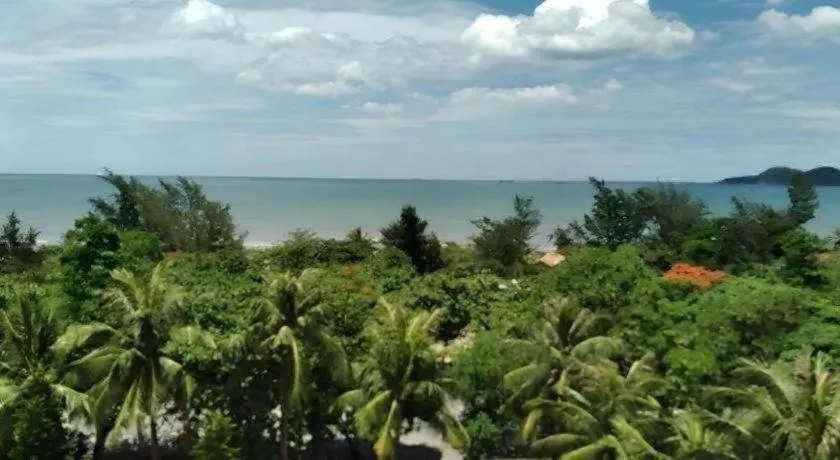 Hon Ngu Hotel Cua Lo Beach