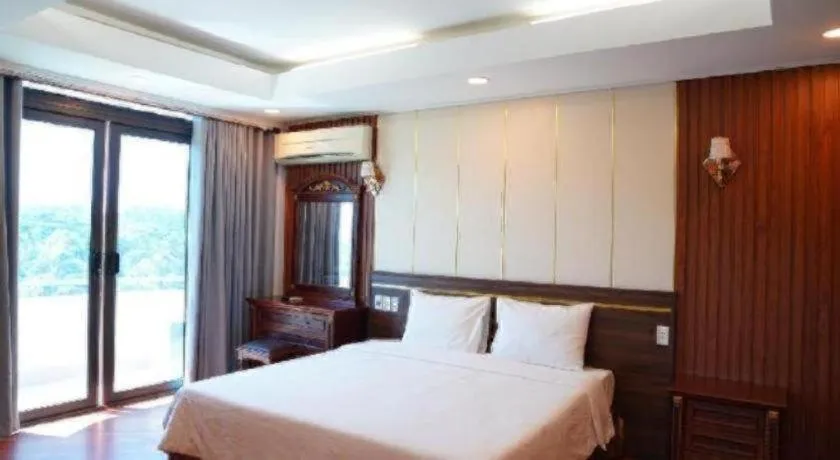 Bed in Hon Ngu Hotel Cua Lo Beach