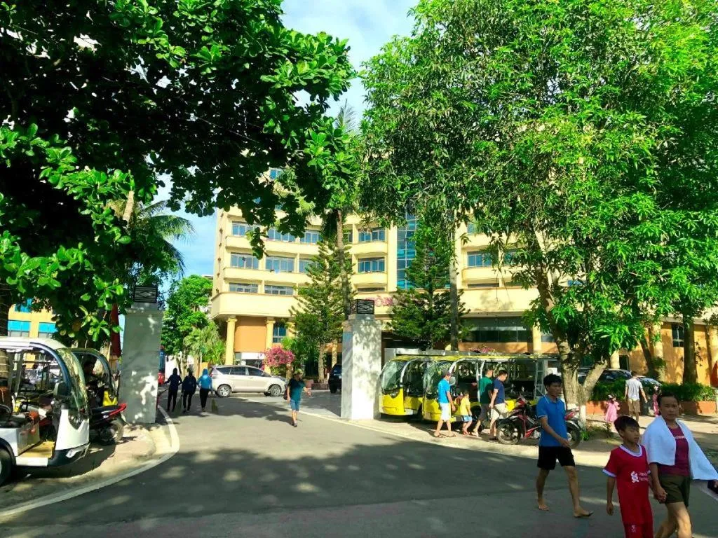Hon Ngu Hotel Cua Lo Beach