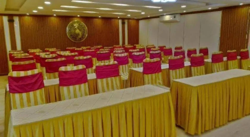 Hon Ngu Hotel Cua Lo Beach