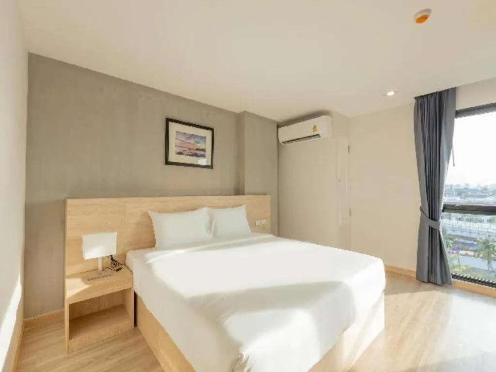 Bed in B2 Don Mueang Premier Hotel