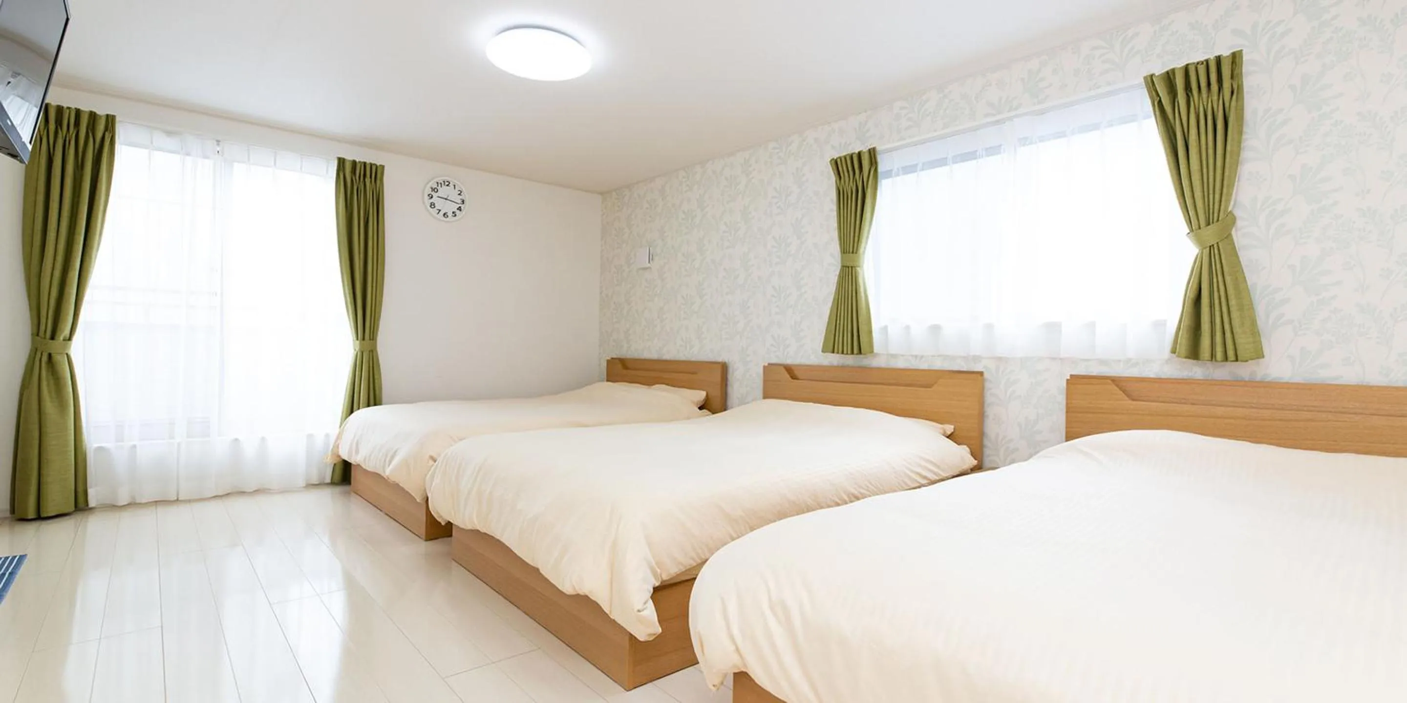 Bed in Kinugawa Station Front