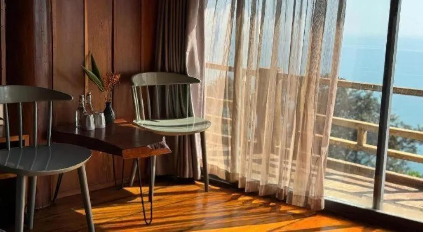 Mango House - Seaview - Homestay.