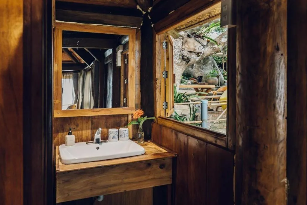 Mango House - Seaview - Homestay.