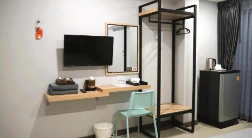 Bed in The Hub Hotel Surin