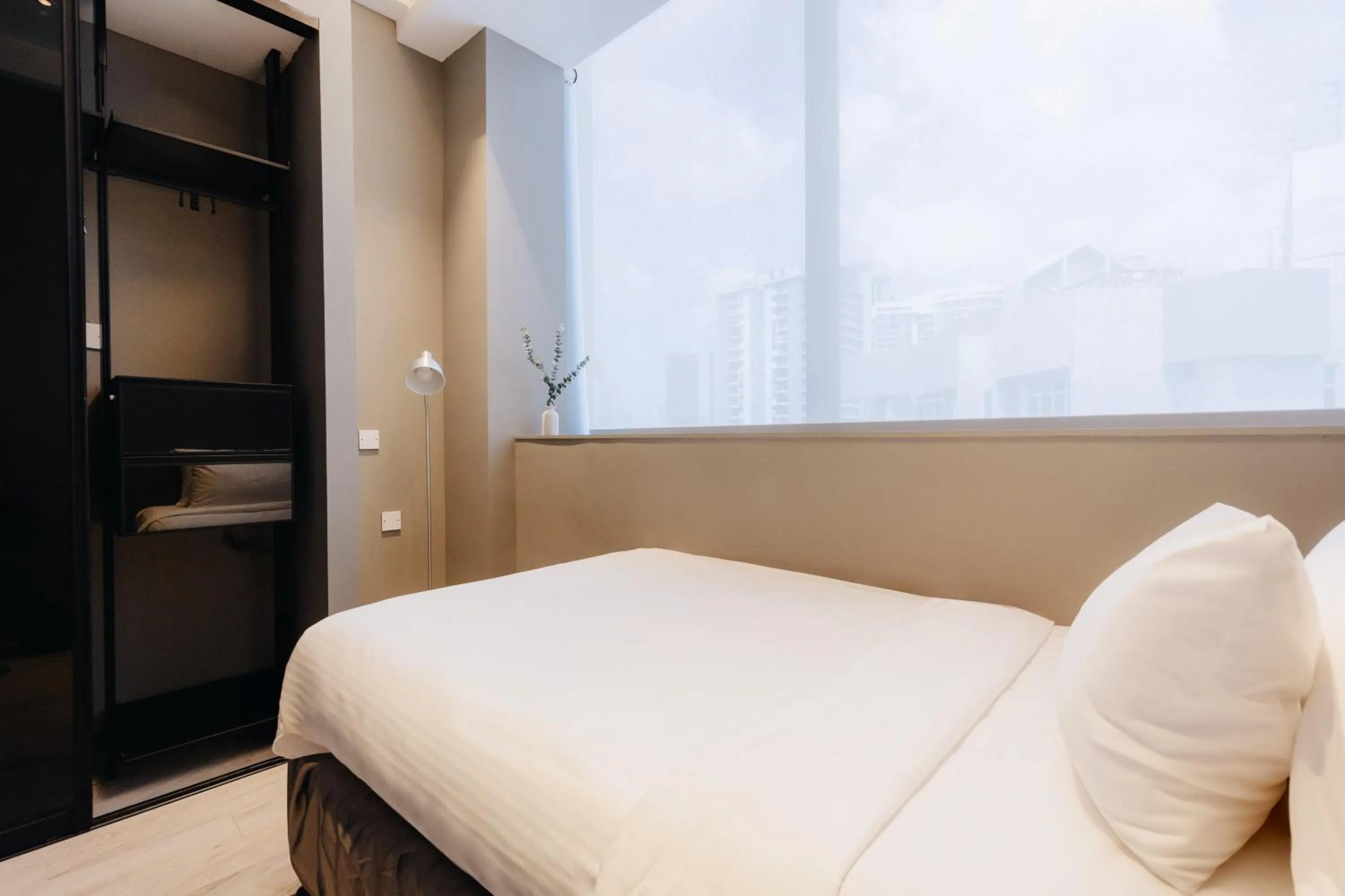 Bedroom, Bed in Louis Kienne Serviced Residences - Havelock
