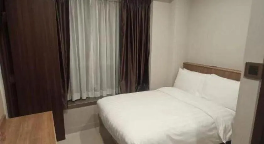 Bed in WE Hotel Kowloon