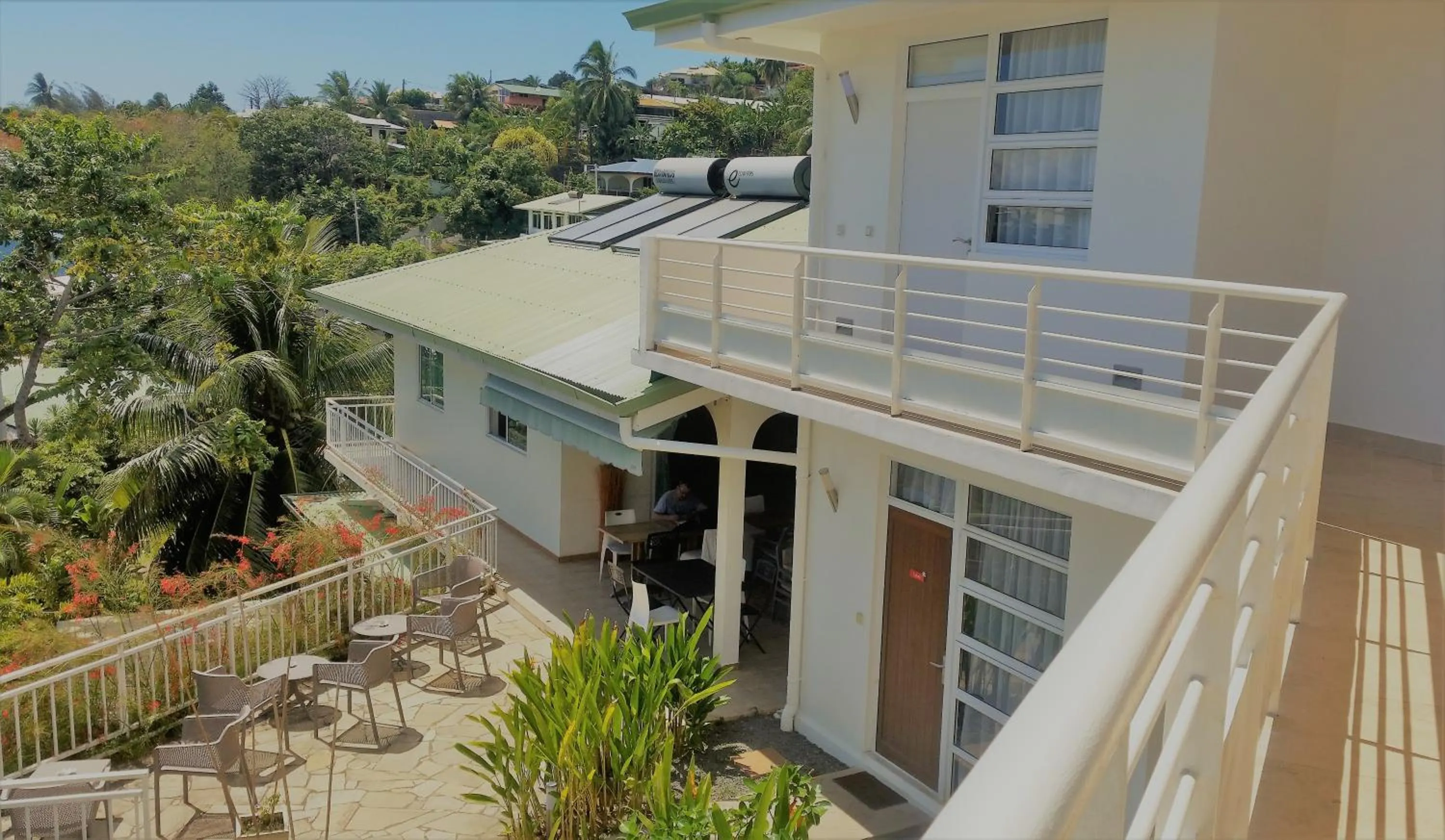 Facade/entrance in Fare Suisse Tahiti - Guesthouse