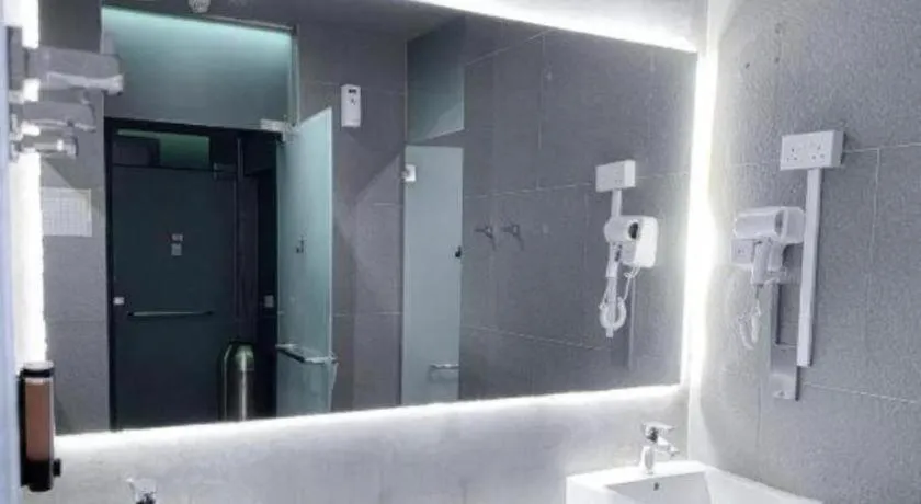 Coller Boutique Hostel