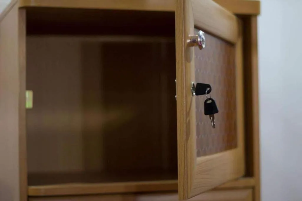 NEAR THE PARK BACKPACK HOUSE