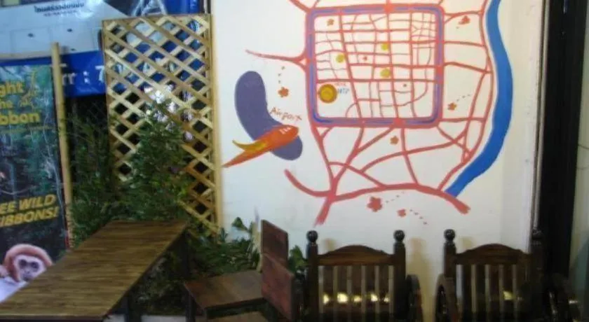 NEAR THE PARK BACKPACK HOUSE