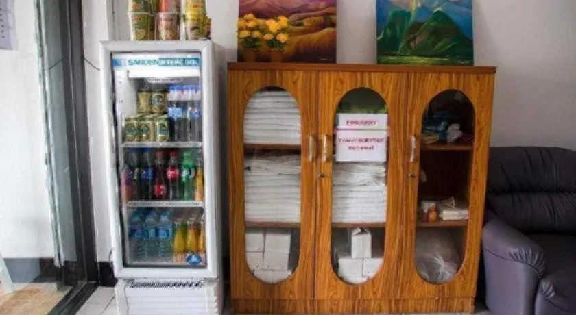 NEAR THE PARK BACKPACK HOUSE