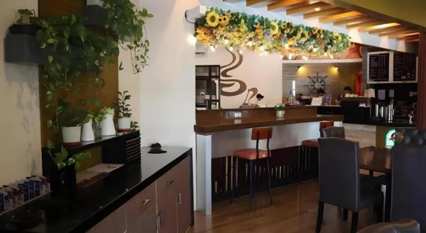 Primus Hotel and Resort