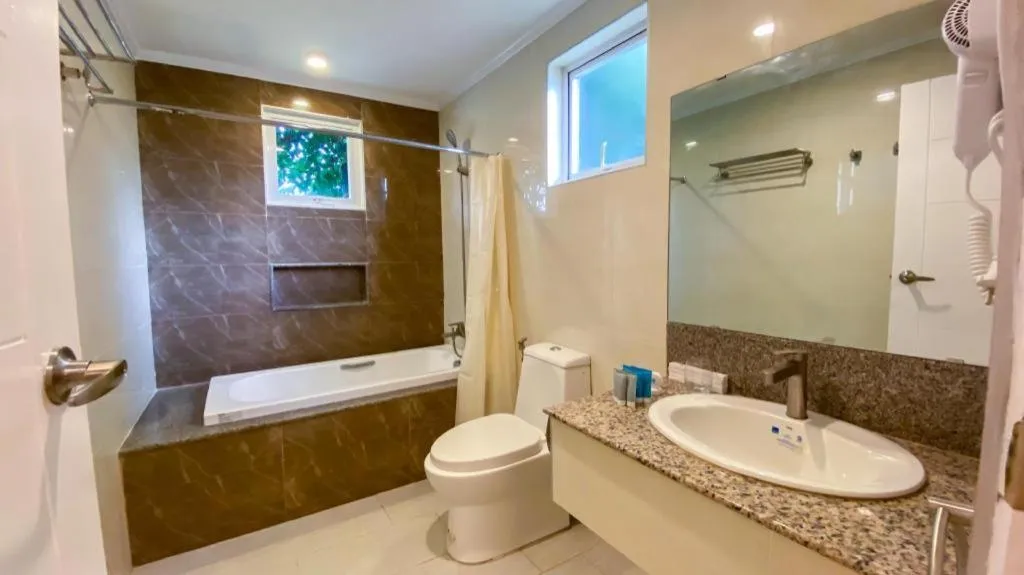 Primus Hotel and Resort