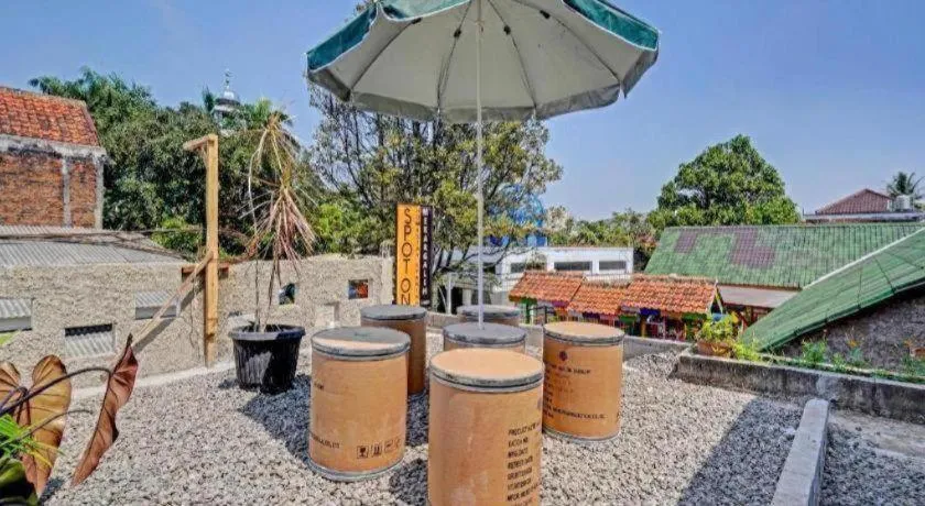 SPOT ON 91425 Mekargalih Homestay Syariah