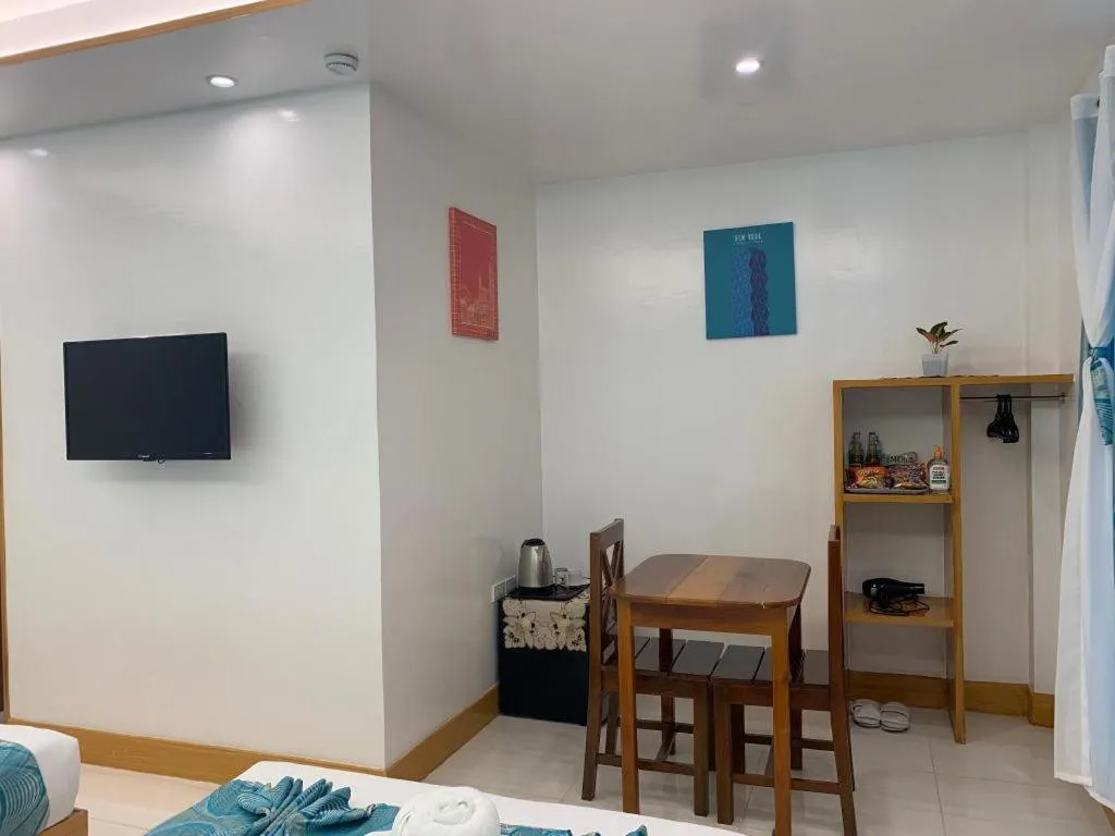 Alona Mariners Resort