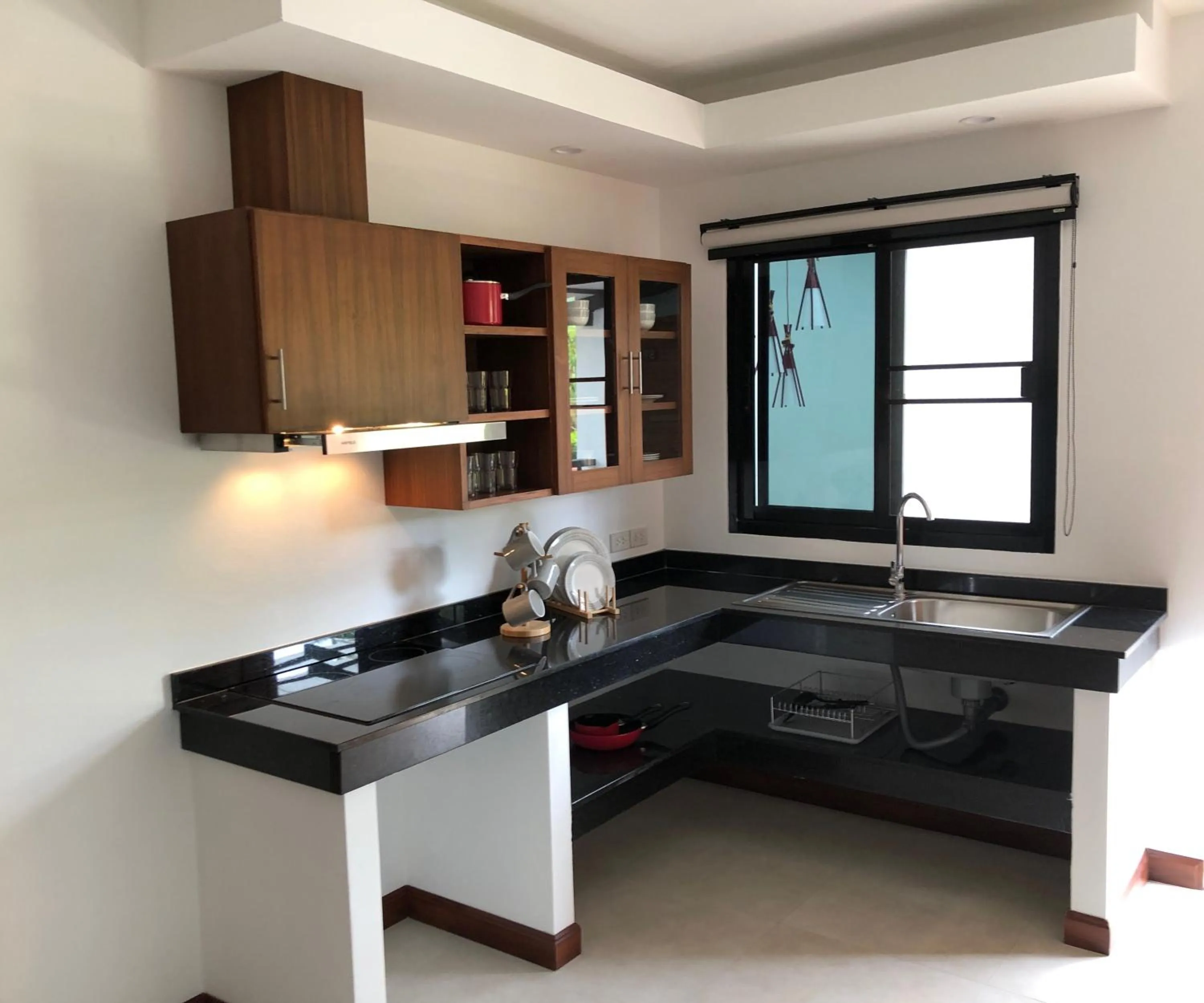 Kitchen or kitchenette in Noble House Beach Resort