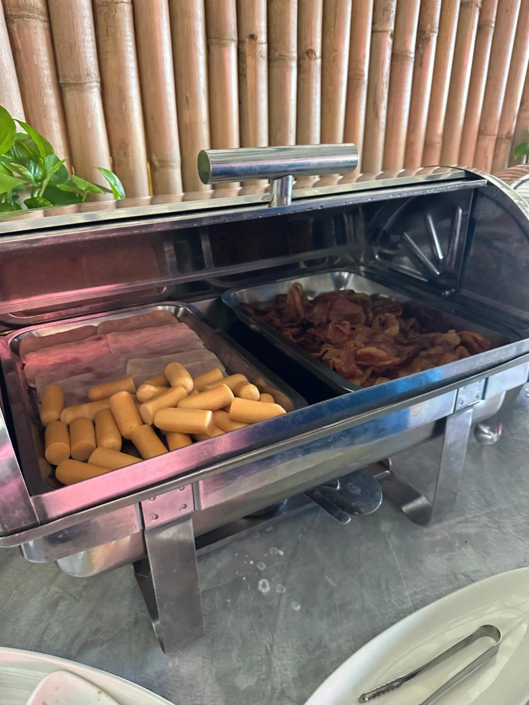 Buffet breakfast in Noble House Beach Resort