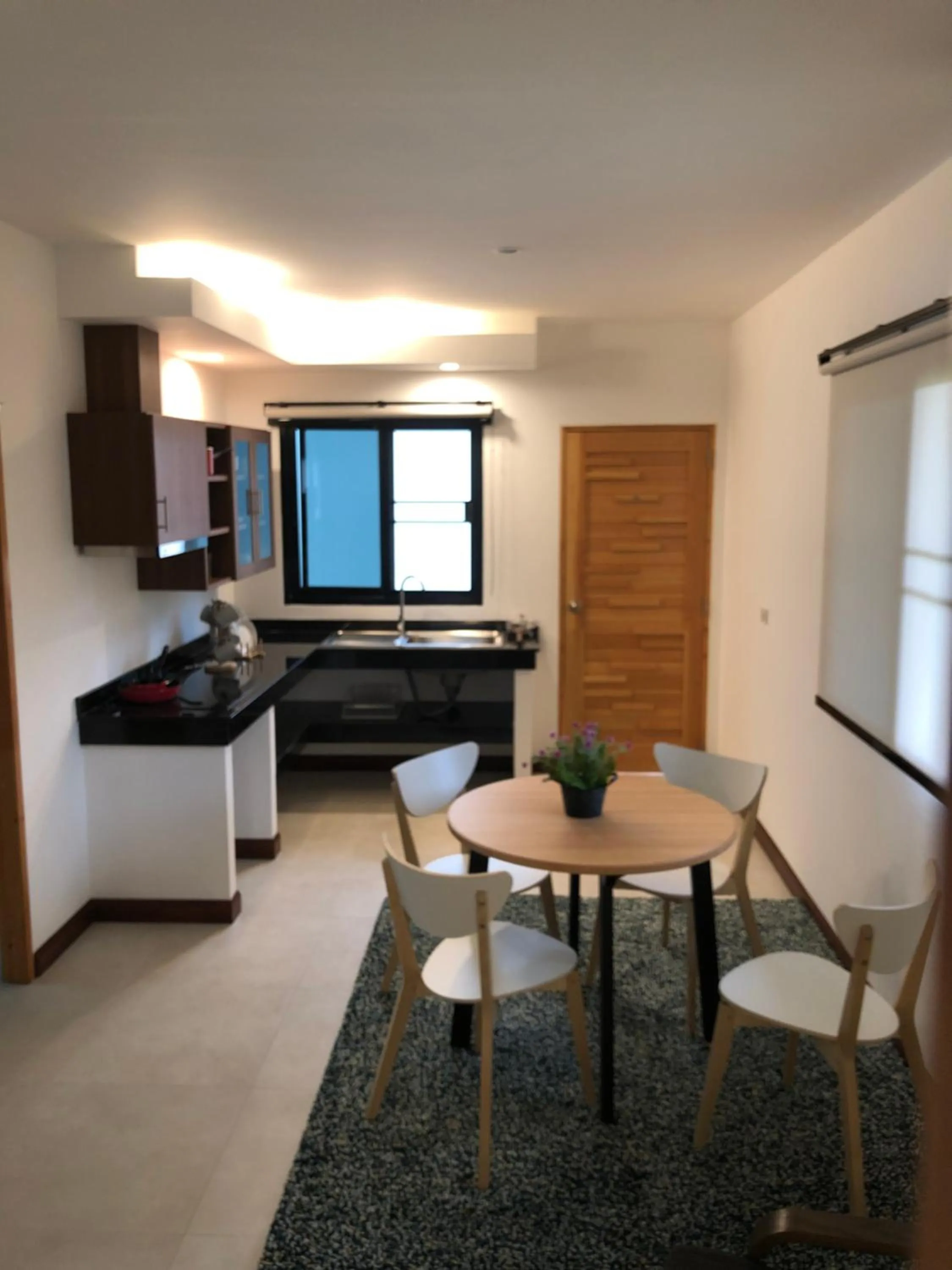 Kitchen or kitchenette in Noble House Beach Resort