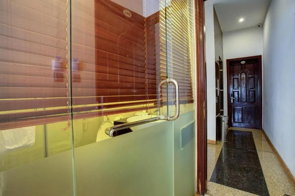 Tu Linh Palace Hotel