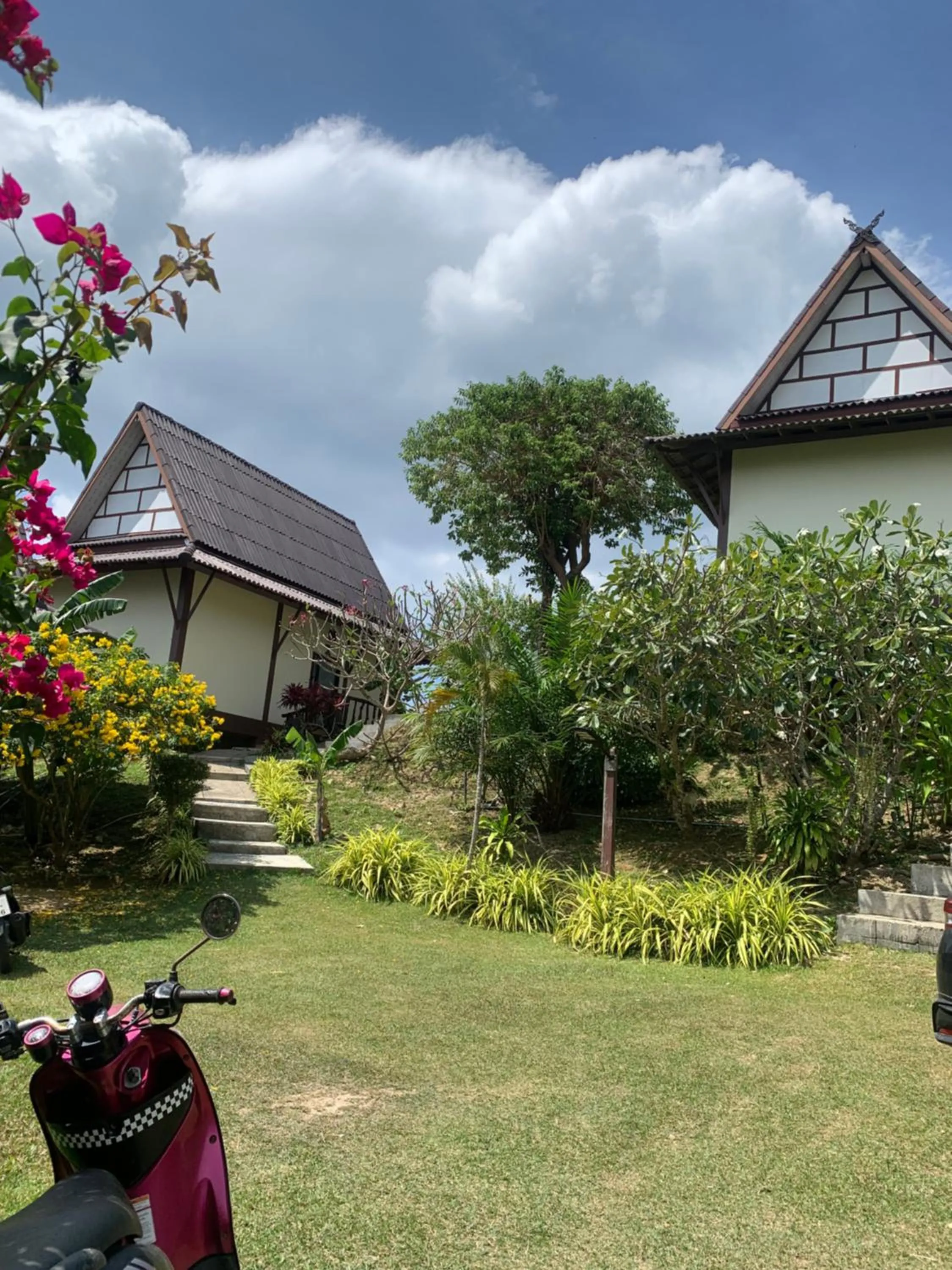 Property building in Phuchawee Lanta