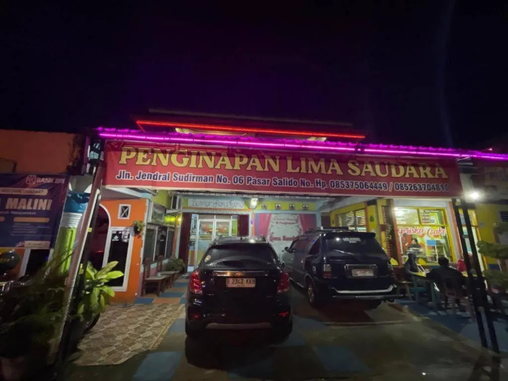 Hotel O Lima Saudara Syariah